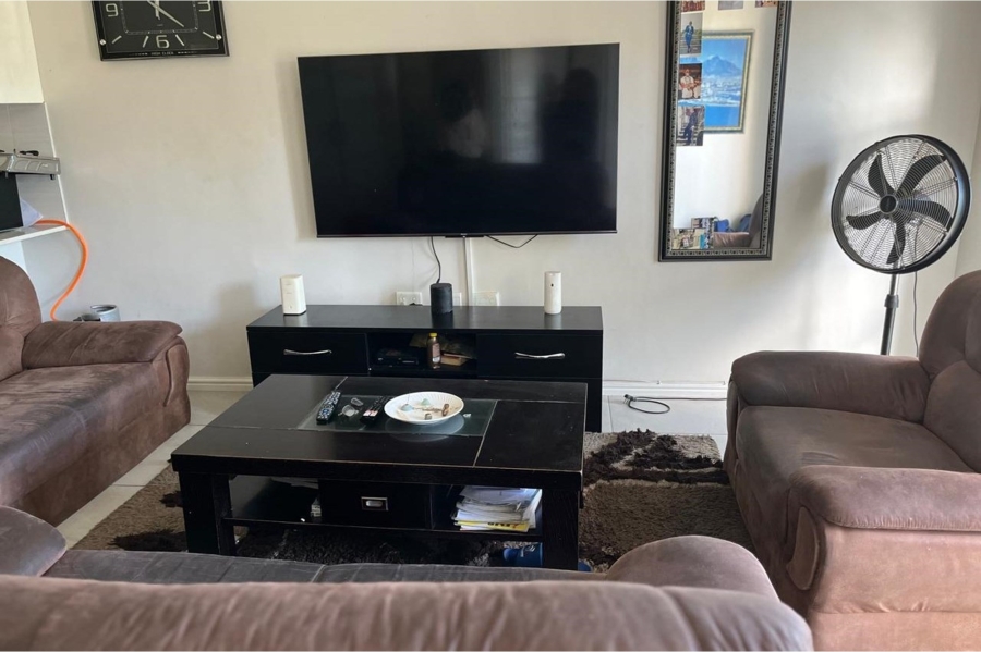 2 Bedroom Property for Sale in Table View Western Cape
